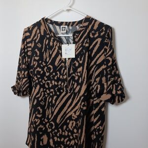Anne Klein Black and Tan Patterned Blouse